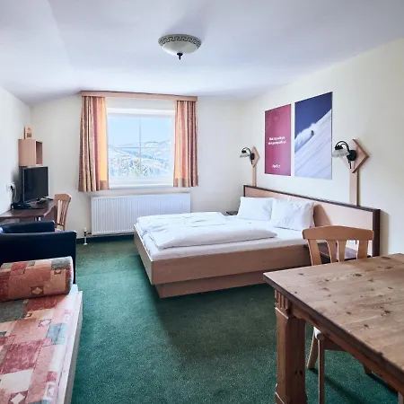 Hotel Kirchboden By Alpeffect Wagrain